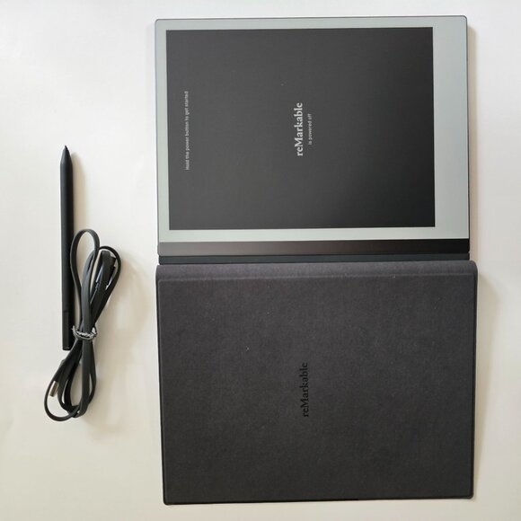 Remarkable 2 Paper Tablet And Book Folio Essentials Bundle - Picture 13 of 16